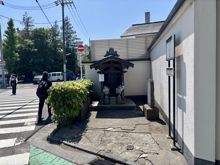 等々力　満願寺　庚申堂