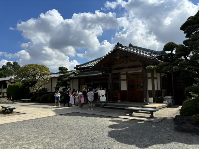 世田谷　大谿山 豪徳寺　寺務所