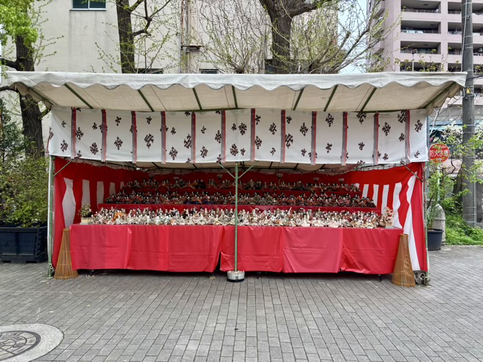 南千住 素盞雄神社 桃まつり 雛人形