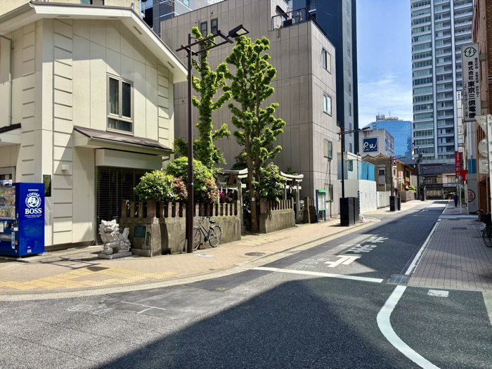 浜松町　讃岐小白稲荷神社