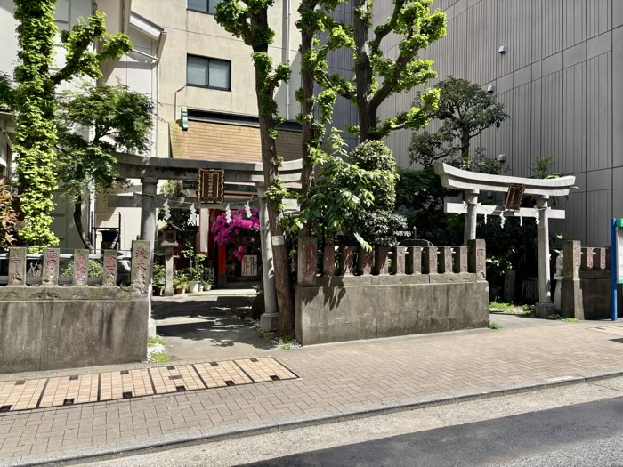 浜松町　讃岐小白稲荷神社