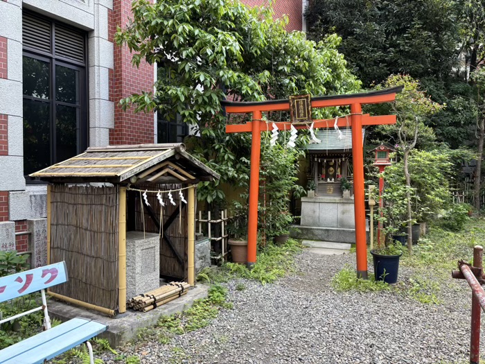 港区　三田春日神社　福徳稲荷神社
