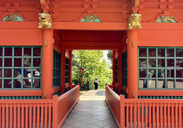 西早稲田　穴八幡宮　隋神門