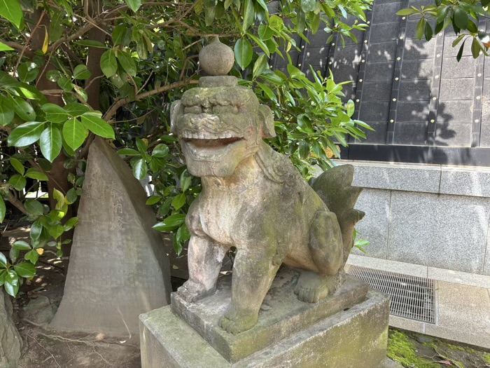 西早稲田　穴八幡宮　神武天皇陵遥拝所