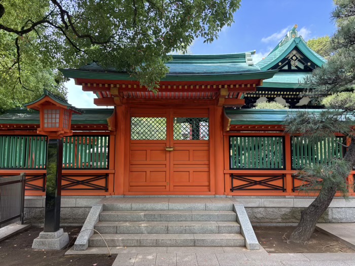 西早稲田　穴八幡宮　出現殿