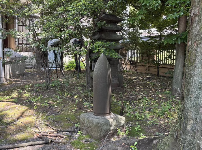 渋谷　東郷神社　砲弾