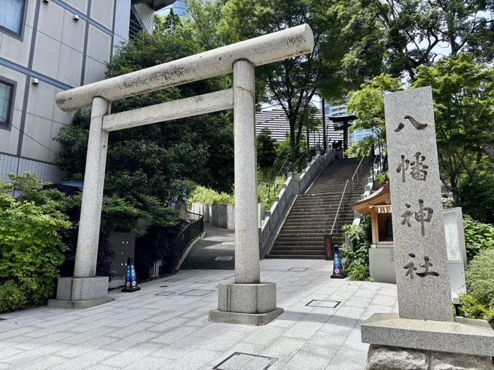 港区　西久保八幡神社
