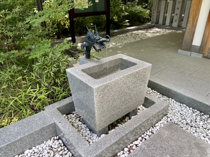 港区　葺城稲荷神社