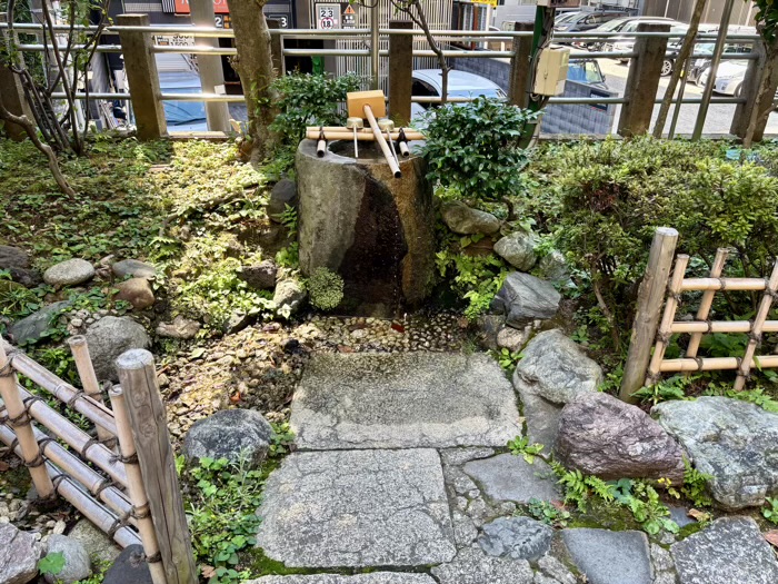 湯島 妻恋神社
