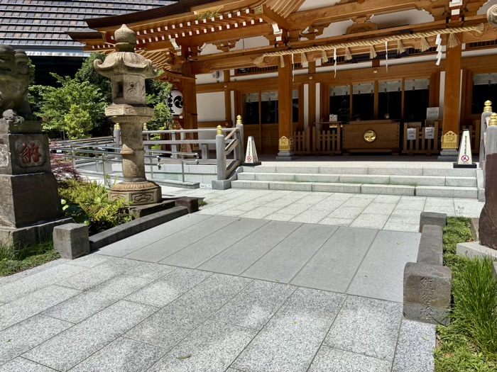 港区　西久保八幡神社