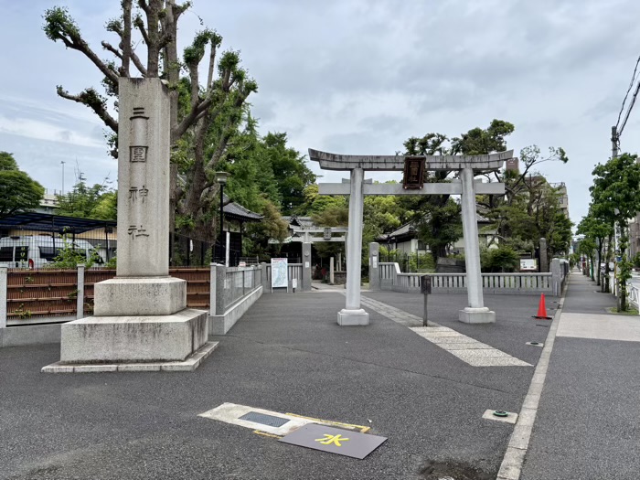 向島 三囲神社