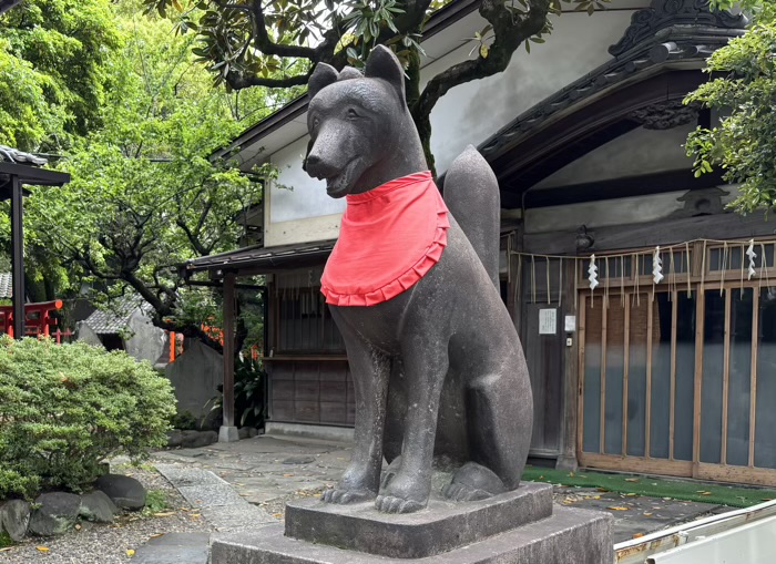 向島 三囲神社 みめぐりのコンコンさん