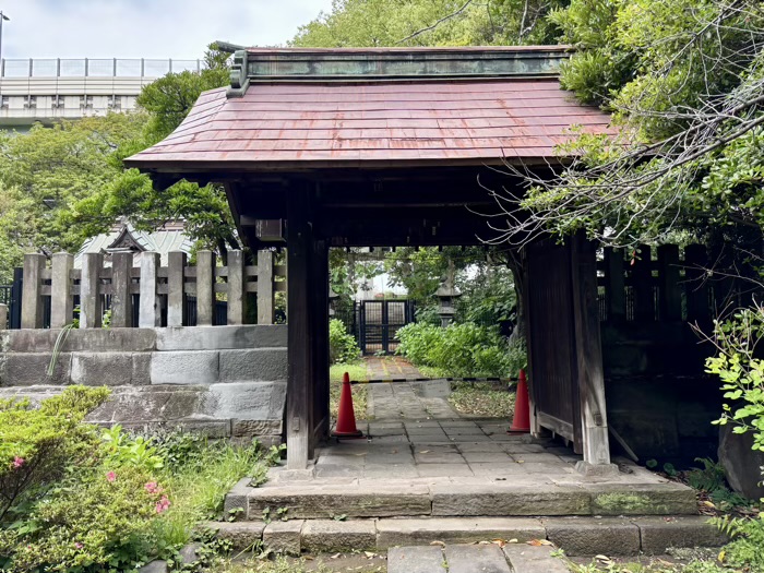 向島 三囲神社 元参道(顕名霊社)