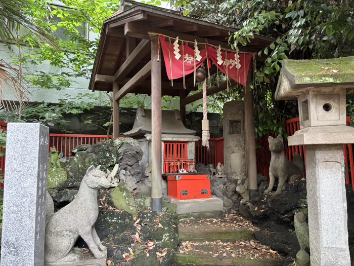 向島　三囲神社　白狐祠
