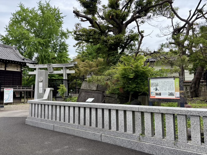 向島 三囲神社