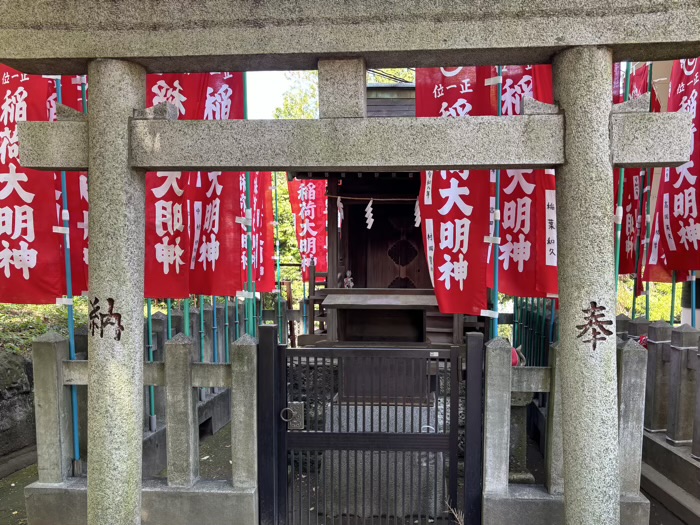 新宿　諏訪神社　稲荷神社