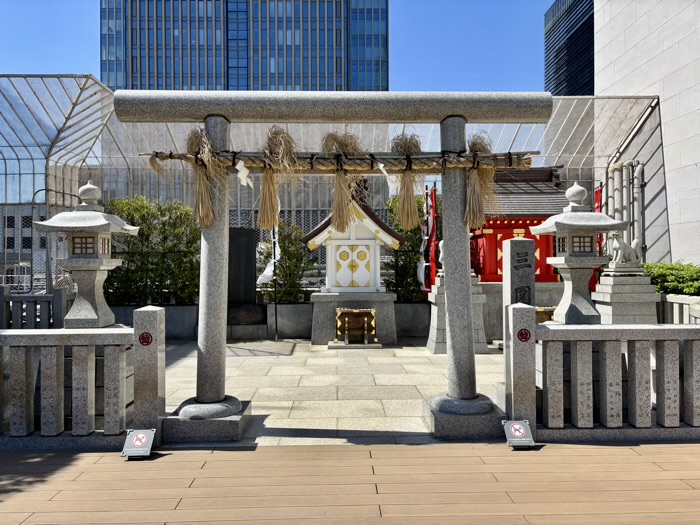 中央区　三囲神社 日本橋摂社