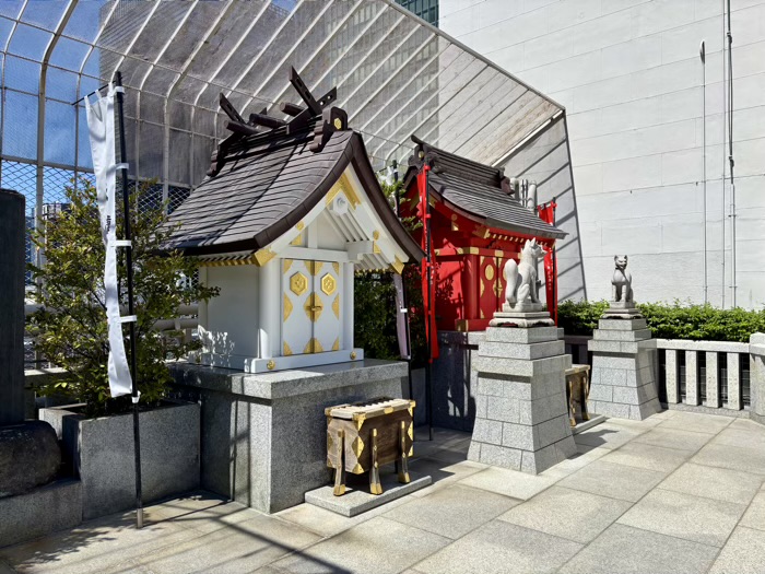 中央区　三囲神社 日本橋摂社