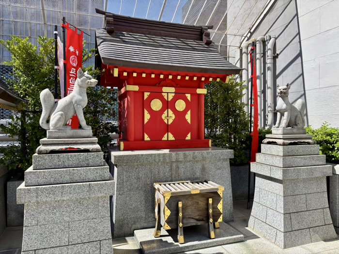 中央区　三囲神社 日本橋摂社