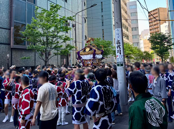 日本橋 小網神社 例大祭(神輿渡御)