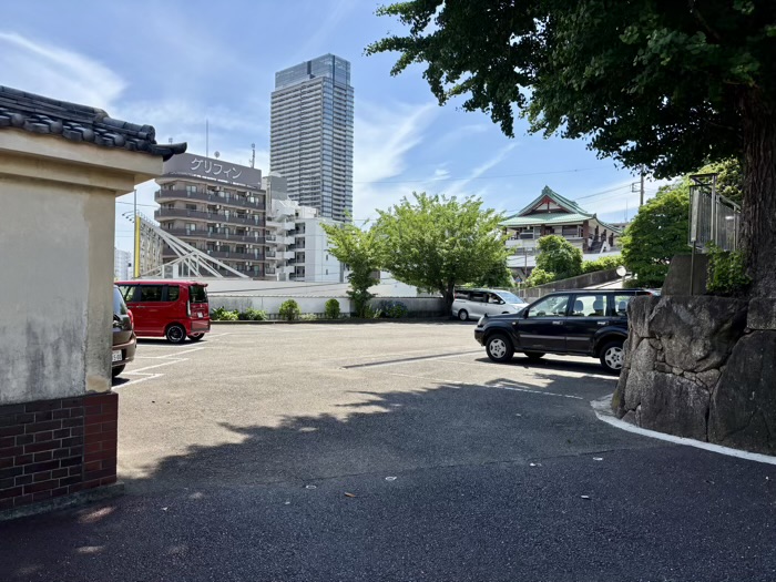横浜 曹洞宗 青木山 延命院 本覺寺 駐車場