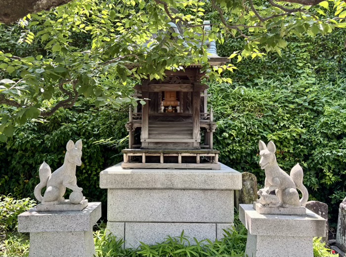 横浜 曹洞宗 青木山 延命院 本覺寺 お稲荷さん