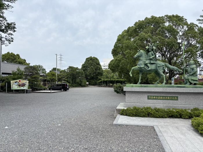 相州藤沢白旗神社　駐車場
