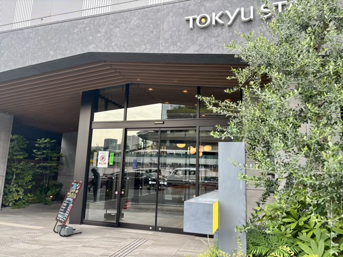 港区高輪　バンブルビーカフェ