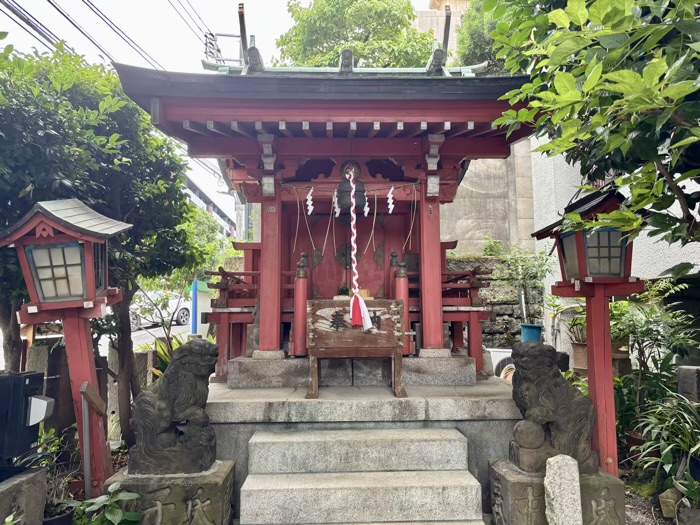 三田　亀塚稲荷神社