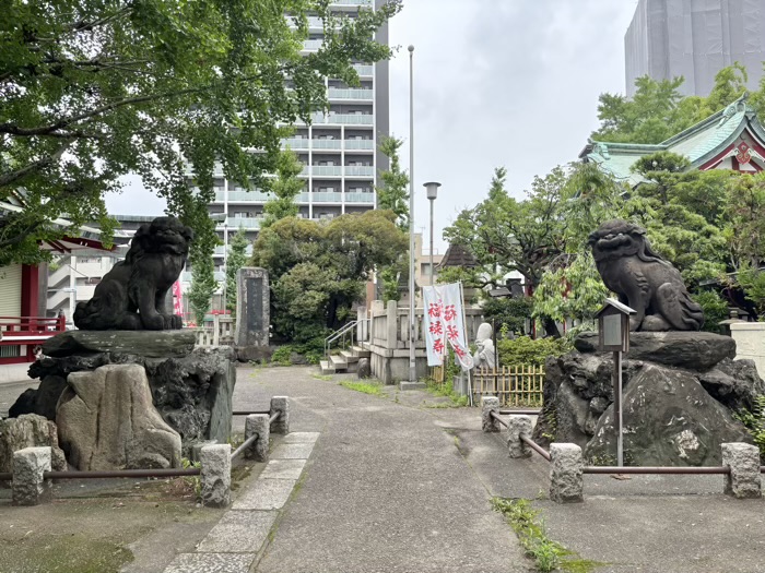 足立区 河原町稲荷神社 大狛犬