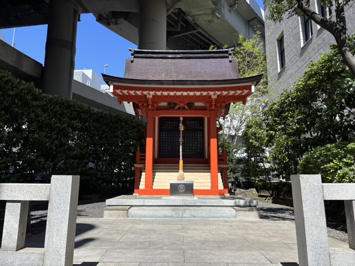 日本橋　兜神社