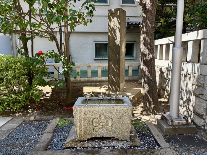 日本橋　兜神社