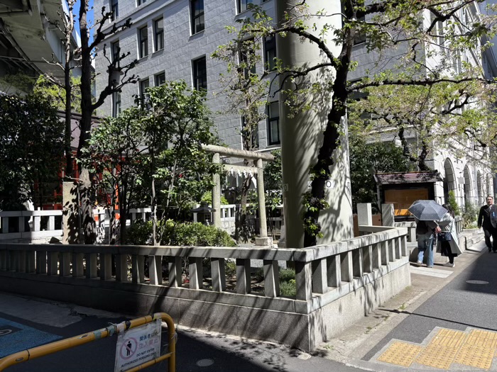 日本橋　兜神社