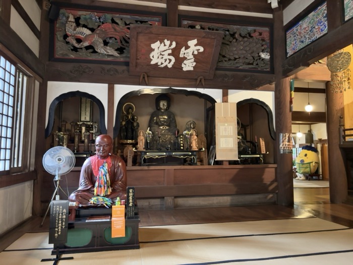 九品仏浄真寺　五劫思惟像と賓頭盧尊者
