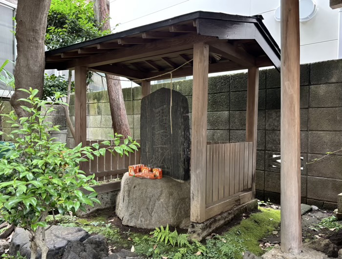 自由が丘 谷畑弁財天