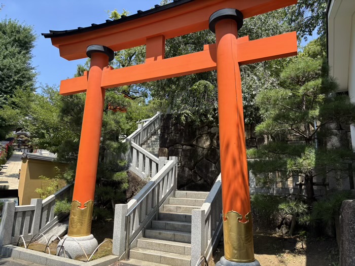 西早稲田　穴八幡宮　西参道鳥居