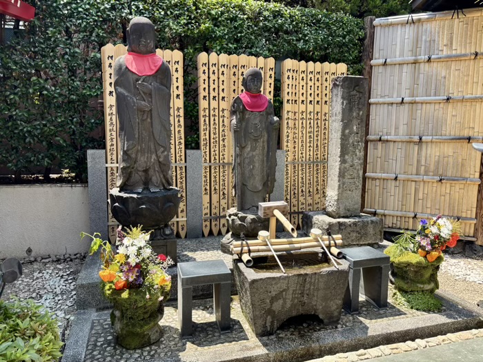西早稲田　光松山 威盛院 放生寺　水掛け地蔵