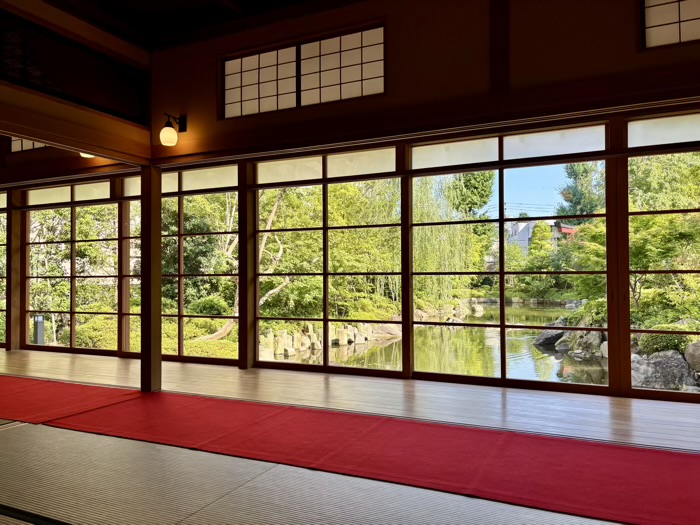 文京区　根津神社　舞姫の家