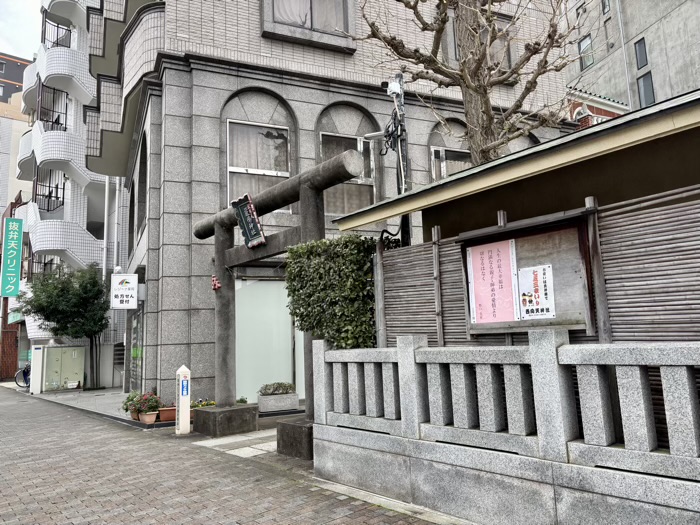 新宿 抜弁天 厳島神社