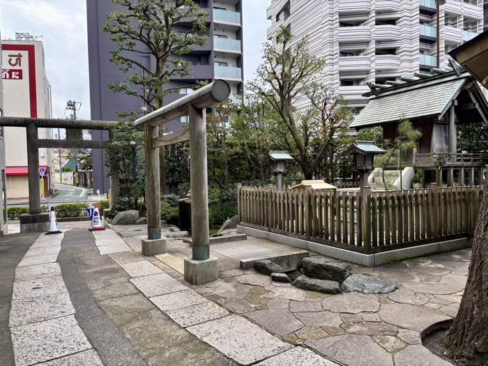 新宿 抜弁天 厳島神社