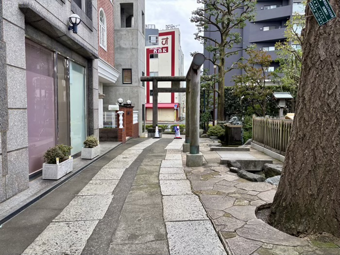 新宿 抜弁天 厳島神社