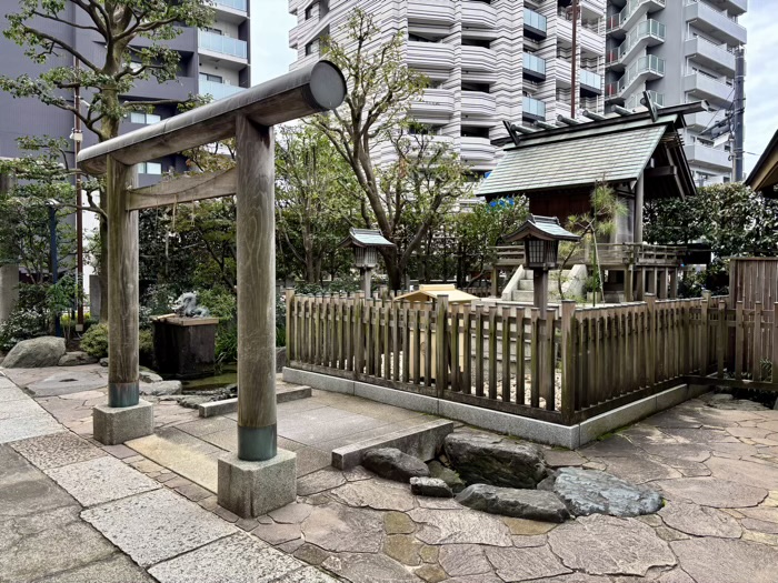 新宿 抜弁天 厳島神社