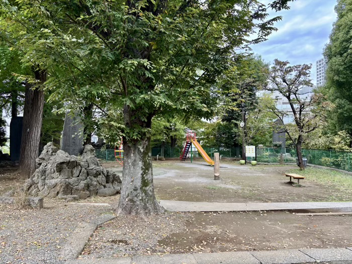 新宿 西向天神社