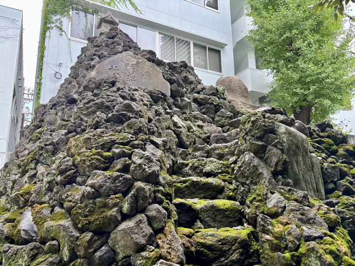中央区 鉄砲洲稲荷神社 富士塚