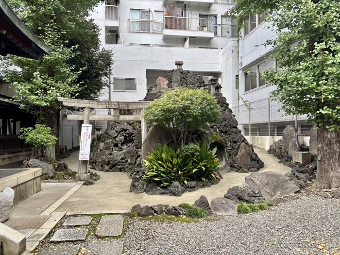 中央区 鉄砲洲稲荷神社 富士塚