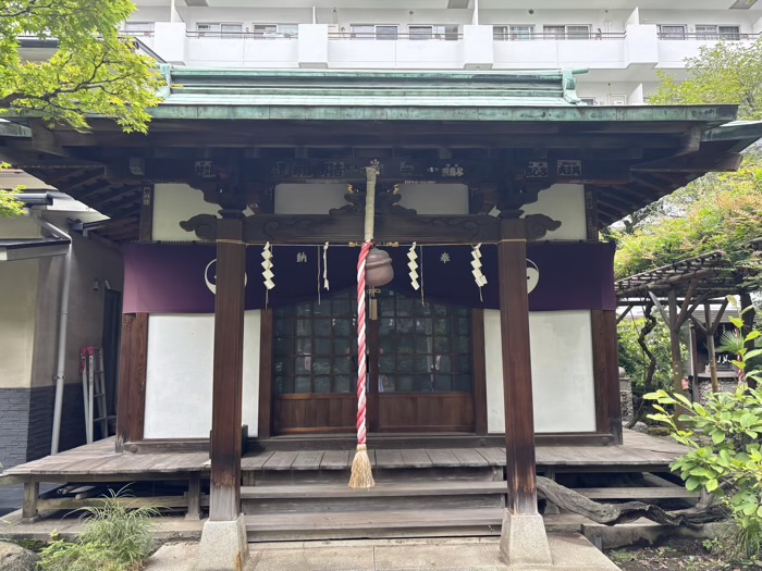 新川　於岩稲荷田宮神社