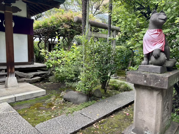 新川　於岩稲荷田宮神社
