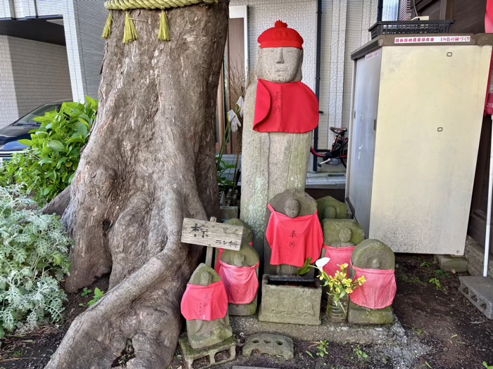 下丸子　矢口ノ渡頓兵衛地蔵尊堂