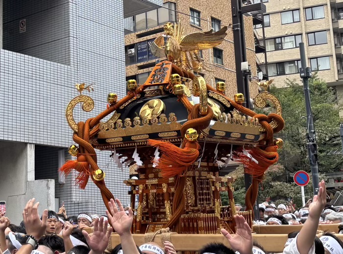 港区 十番稲荷神社 例大祭 宮神輿渡御