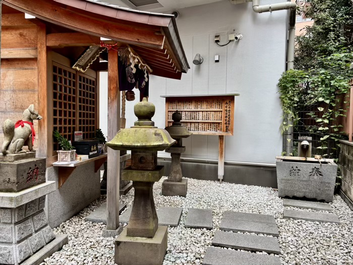 渋谷区　恵比寿山下伏見稲荷大明神